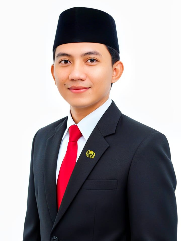 Emir Eka Putra Rayesh, S.Pd.I.